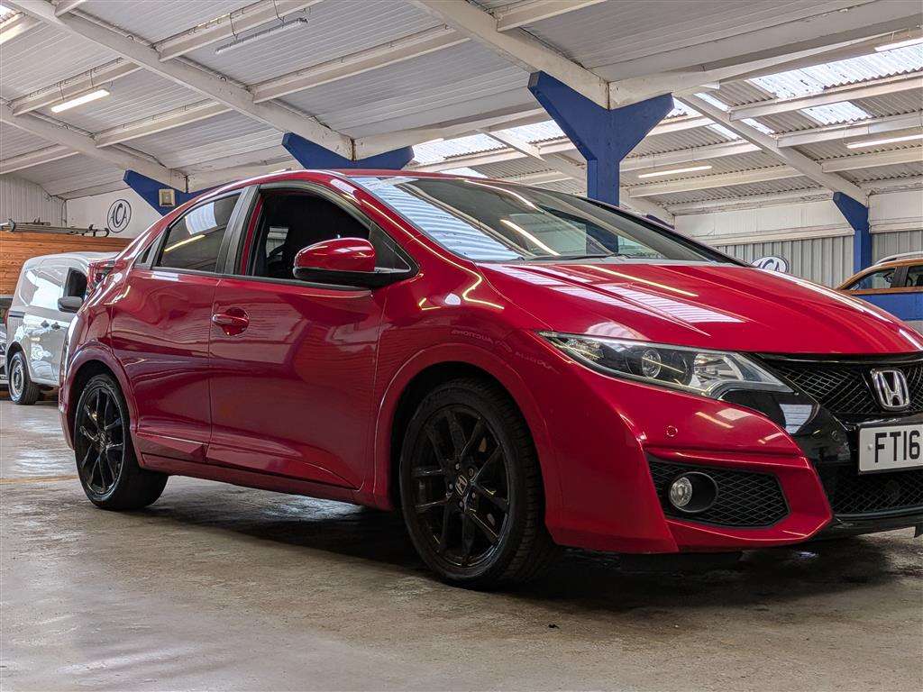 <p>2016 HONDA CIVIC I-VTEC SPORT</p>