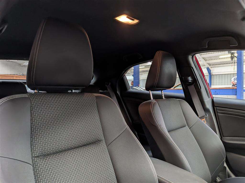 <p>2016 HONDA CIVIC I-VTEC SPORT</p>