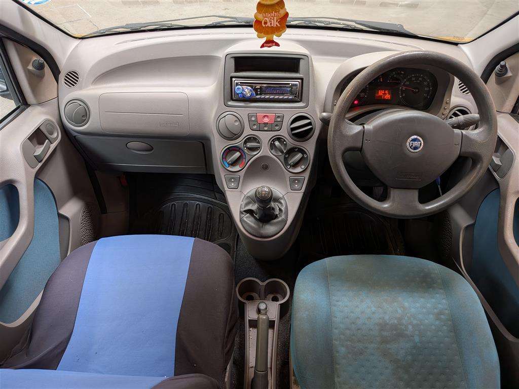 <p>2004 FIAT PANDA DYNAMIC</p>