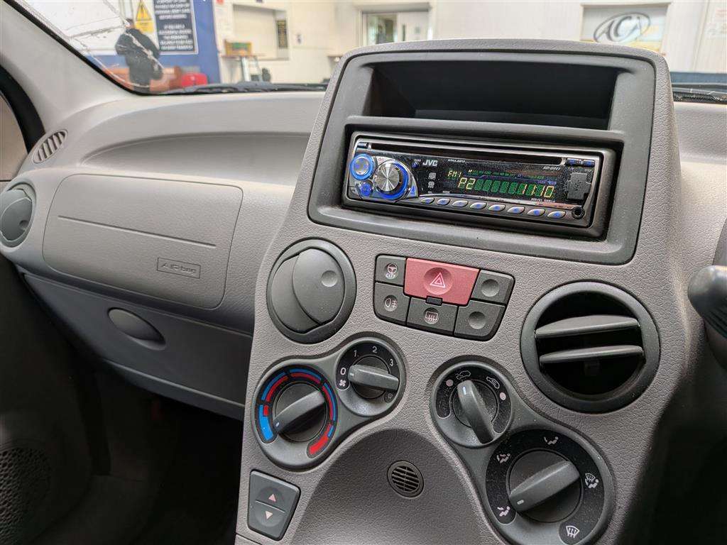 <p>2004 FIAT PANDA DYNAMIC</p>