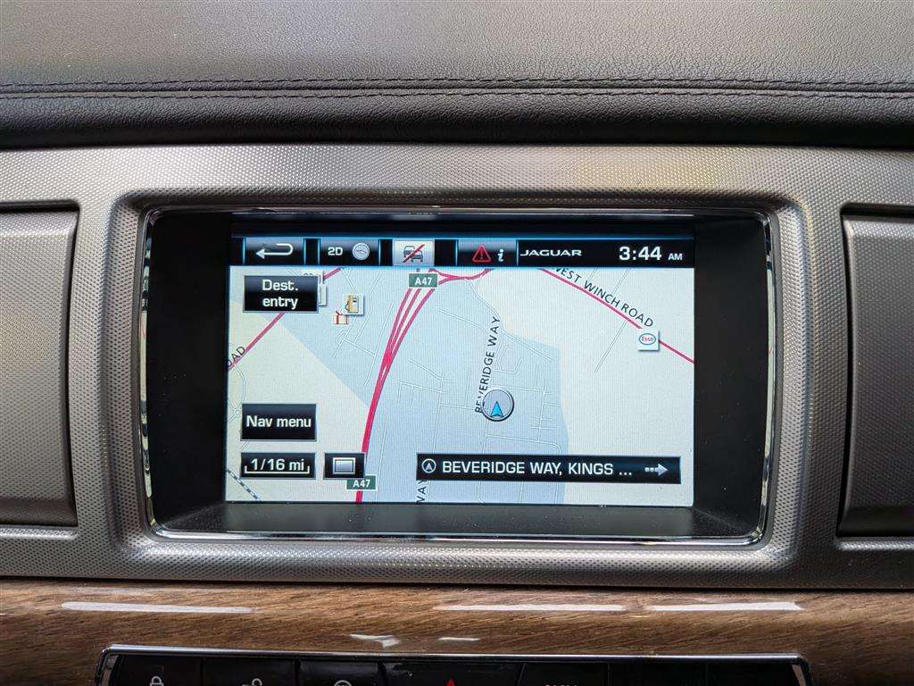 <p>2014 JAGUAR XF PREMIUM LUXURY D AUTO</p>