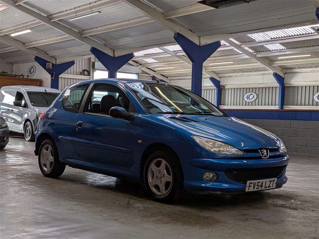 <p>2005 PEUGEOT 206 SPORT</p>