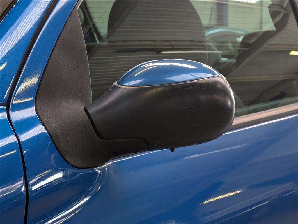 <p>2005 PEUGEOT 206 SPORT</p>