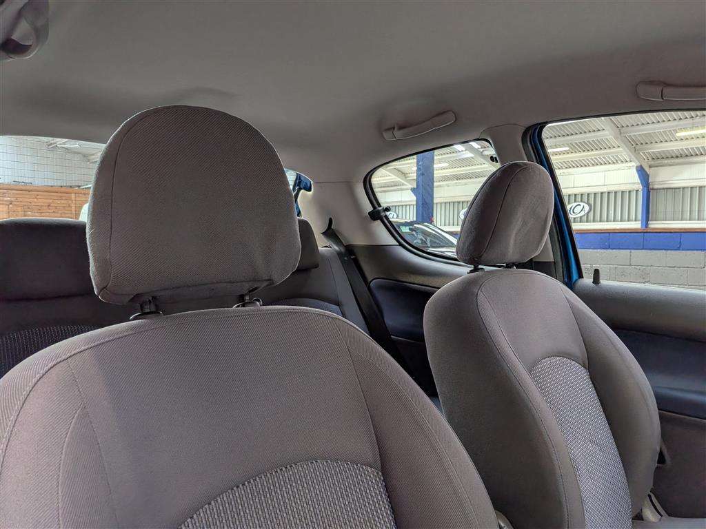 <p>2005 PEUGEOT 206 SPORT</p>