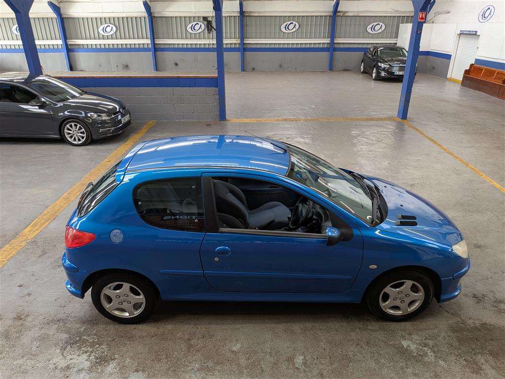 <p>2005 PEUGEOT 206 SPORT</p>