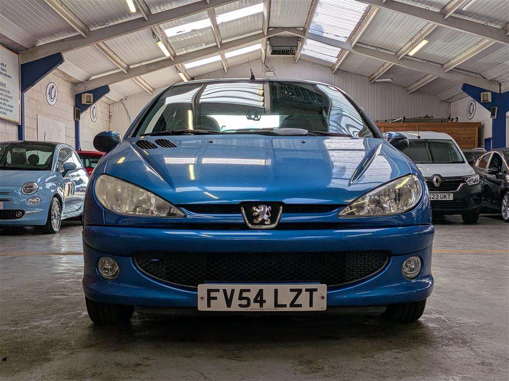 <p>2005 PEUGEOT 206 SPORT</p>