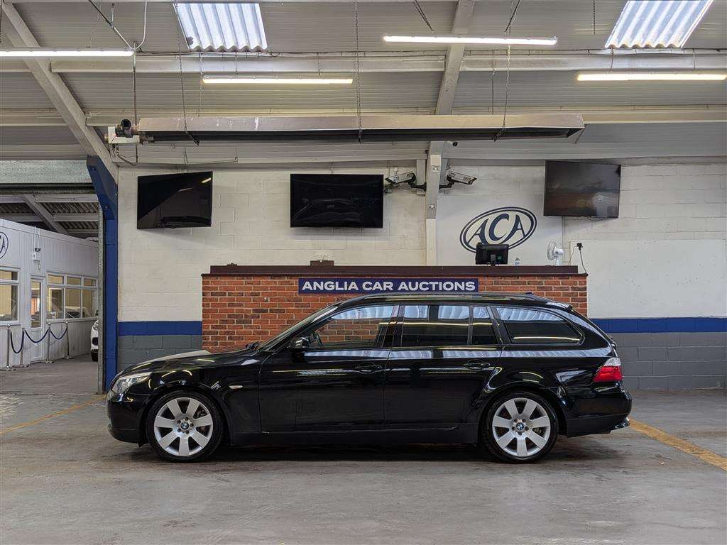 <p>2008 BMW 525D SE TOURING</p>