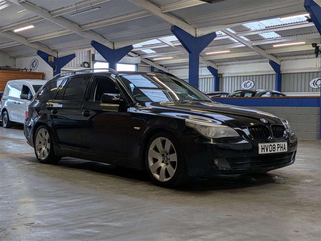 <p>2008 BMW 525D SE TOURING</p>