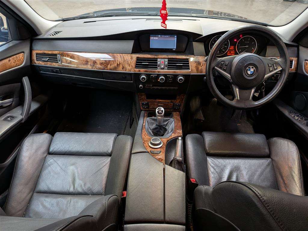 <p>2008 BMW 525D SE TOURING</p>