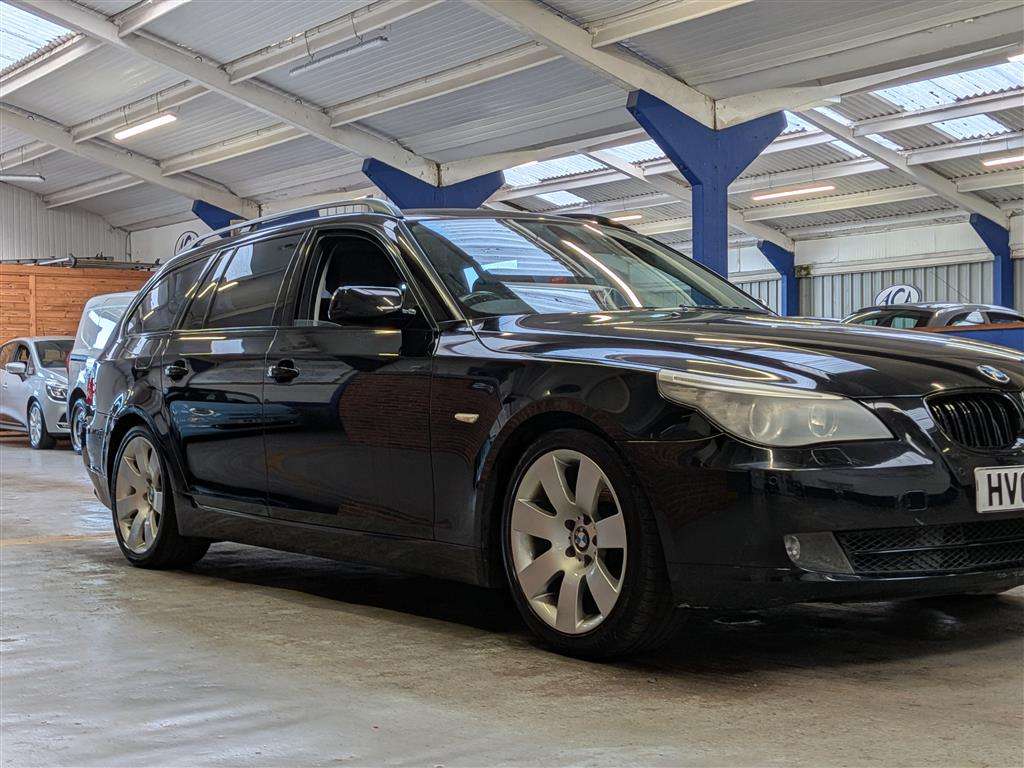 <p>2008 BMW 525D SE TOURING</p>