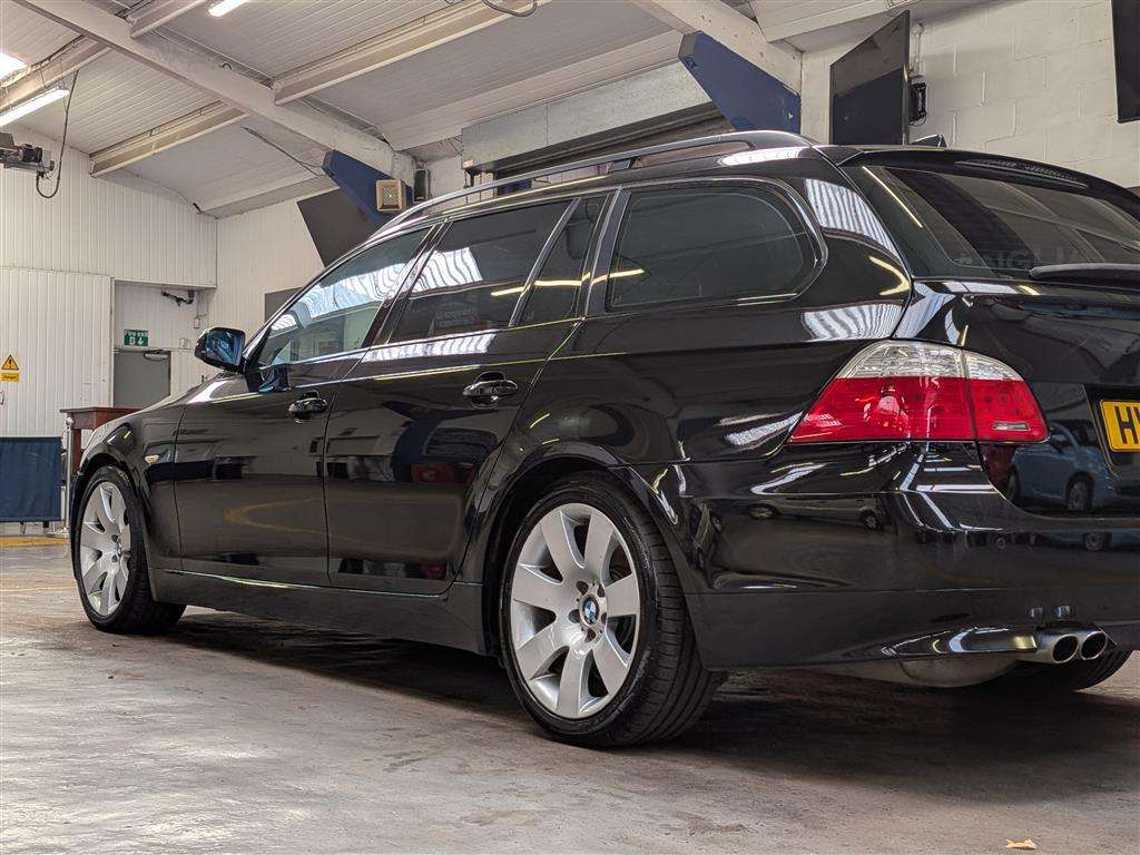 <p>2008 BMW 525D SE TOURING</p>