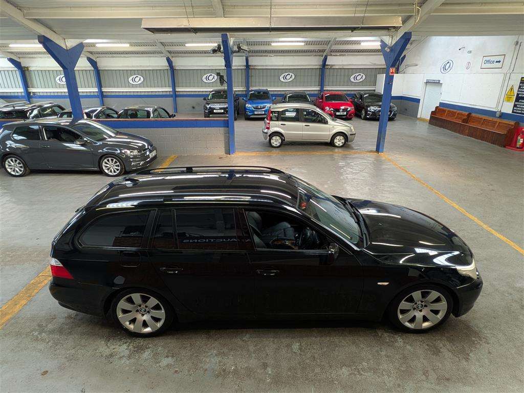 <p>2008 BMW 525D SE TOURING</p>