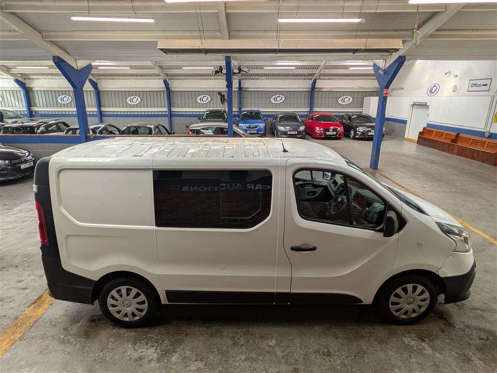 <p>2016 RENAULT TRAFIC SL27 BUSINESS DCI</p>