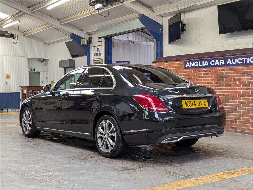 <p>2014 MERCEDES-BENZ C200 SPORT AUTO</p>