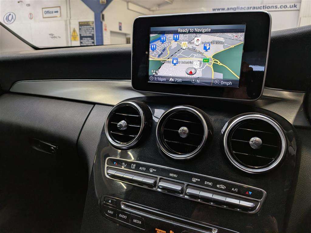 <p>2014 MERCEDES-BENZ C200 SPORT AUTO</p>