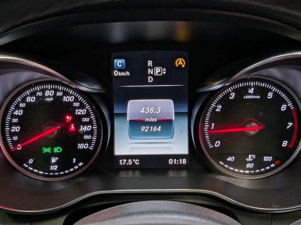 <p>2014 MERCEDES-BENZ C200 SPORT AUTO</p>