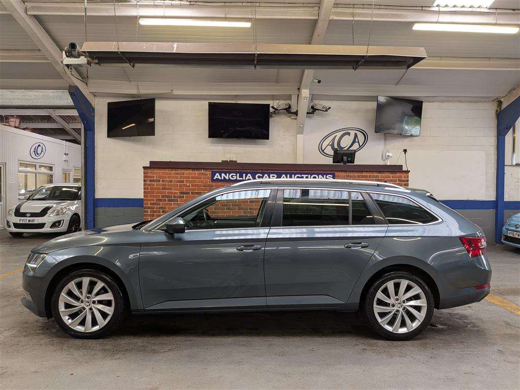 <p>2016 SKODA SUPERB SE L EXECUTIVE TDI</p>
