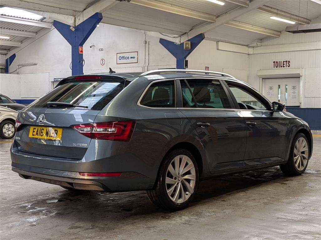 <p>2016 SKODA SUPERB SE L EXECUTIVE TDI</p>