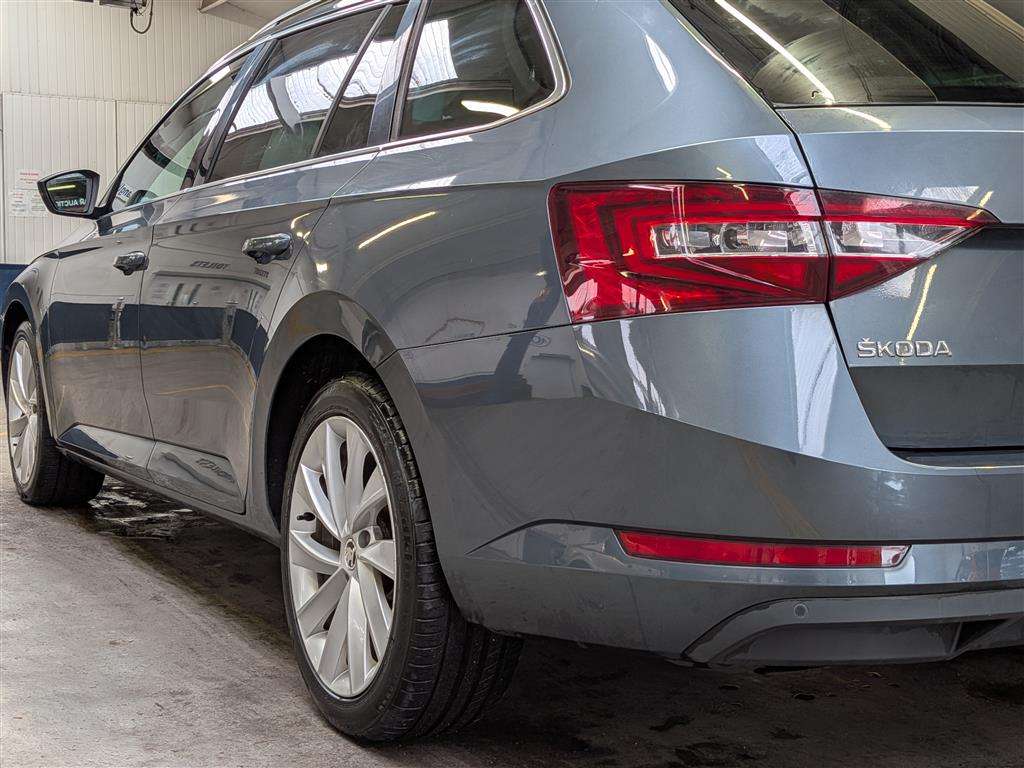 <p>2016 SKODA SUPERB SE L EXECUTIVE TDI</p>