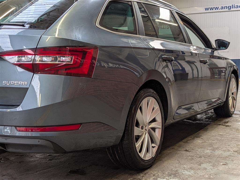 <p>2016 SKODA SUPERB SE L EXECUTIVE TDI</p>