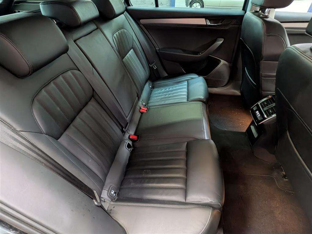 <p>2016 SKODA SUPERB SE L EXECUTIVE TDI</p>