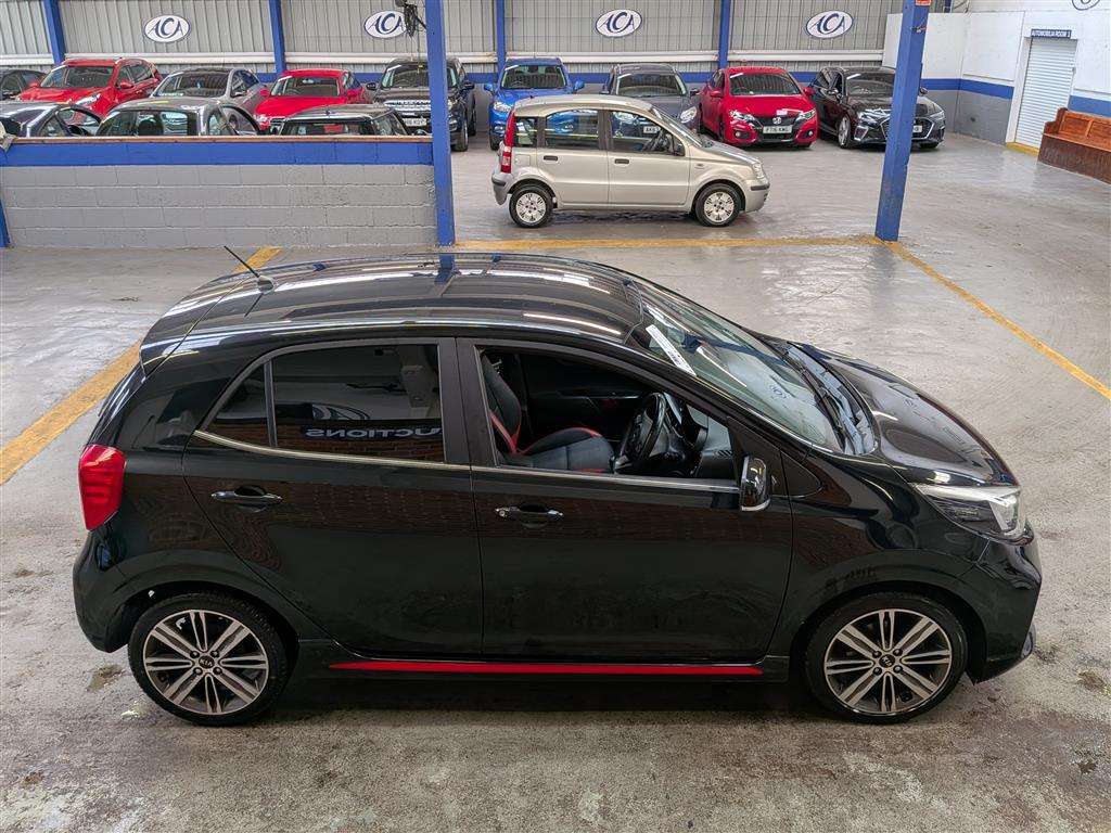 <p>2017 KIA PICANTO GT-LINE</p>