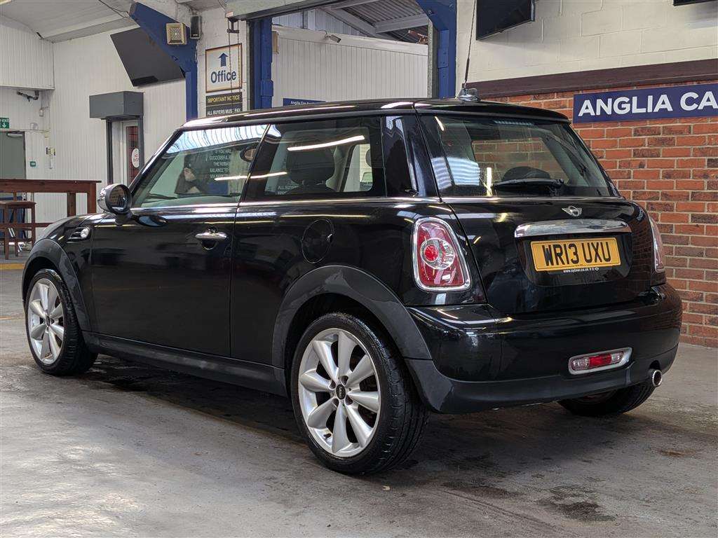 <p>2013 MINI ONE</p>