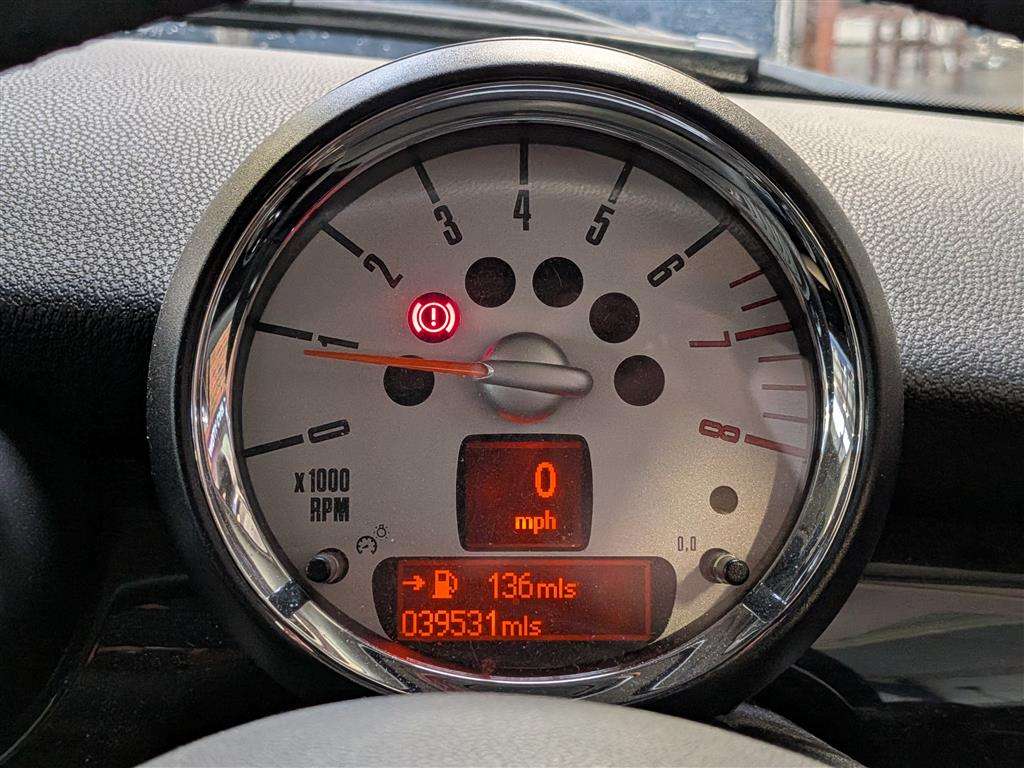 <p>2013 MINI ONE</p>