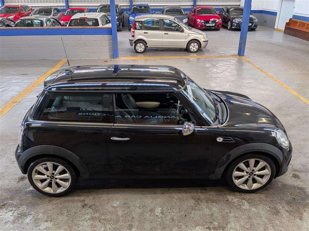 <p>2013 MINI ONE</p>