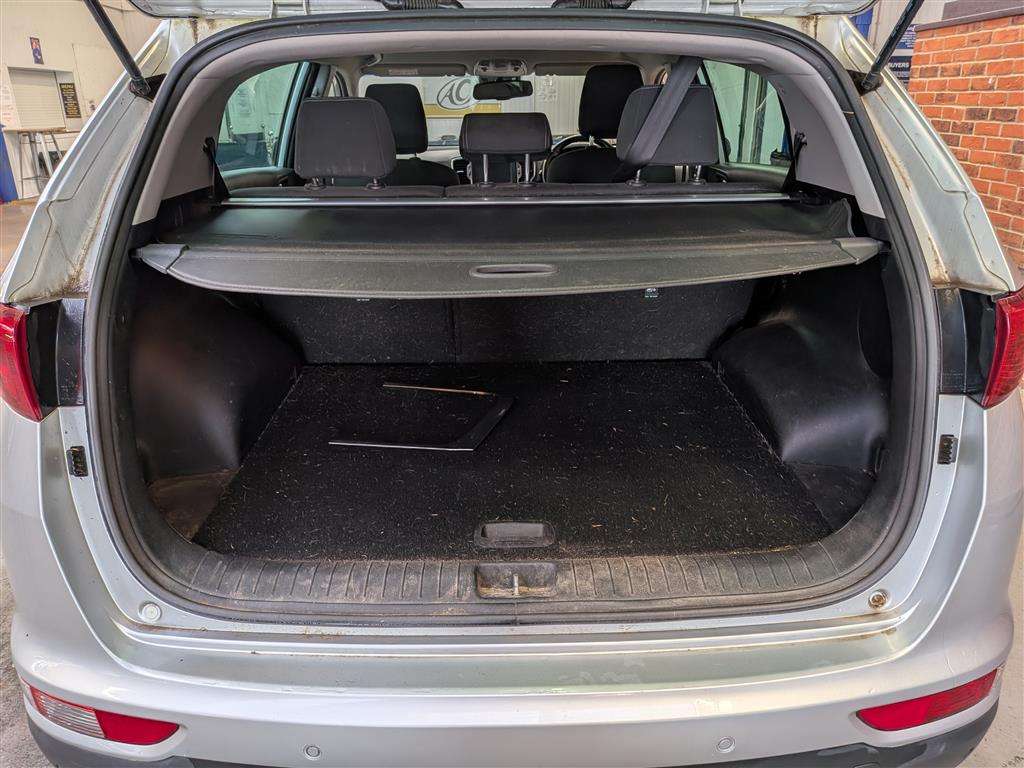 <p>2016 KIA SPORTAGE 2 CRDI ISG</p>