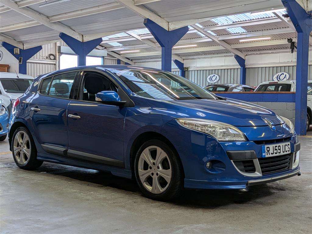 <p>2010 RENAULT MEGANE DYNAMIQUE VVT</p>
