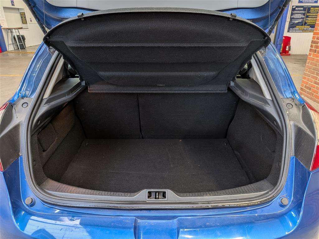 <p>2010 RENAULT MEGANE DYNAMIQUE VVT</p>