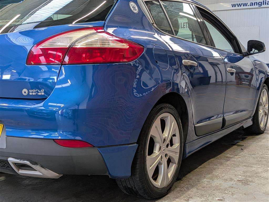 <p>2010 RENAULT MEGANE DYNAMIQUE VVT</p>