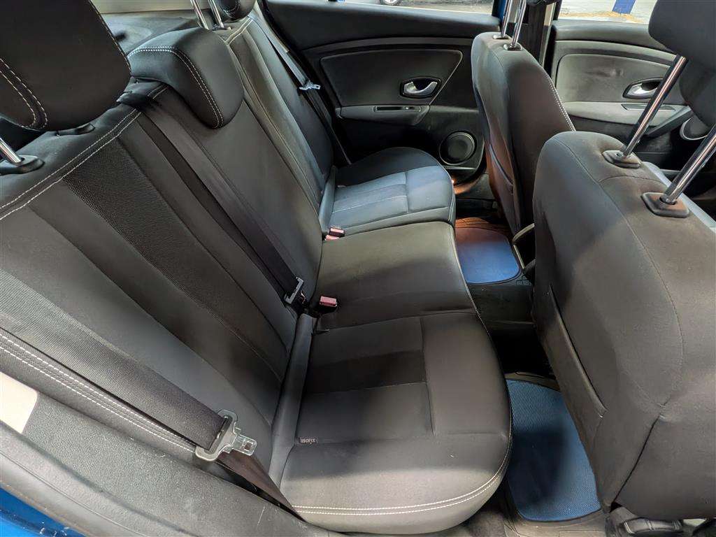 <p>2010 RENAULT MEGANE DYNAMIQUE VVT</p>