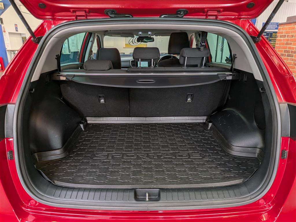 <p>2018 KIA SPORTAGE 2 CRDI ISG S-A</p>