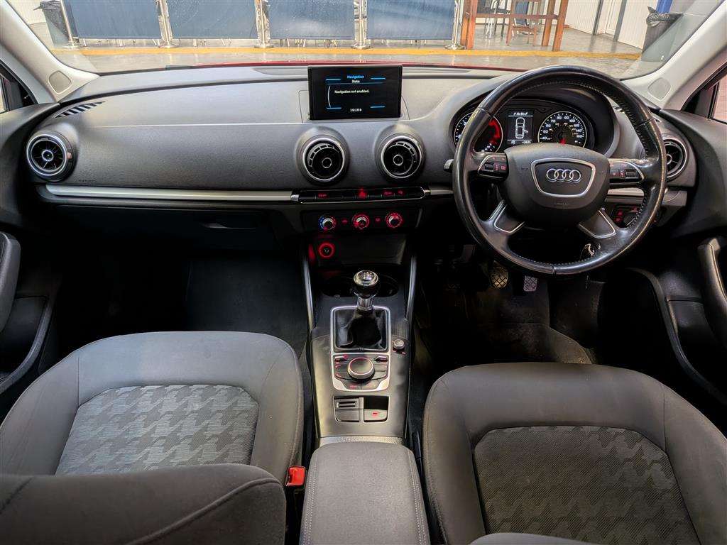 <p>2014 AUDI A3 SE TDI</p>