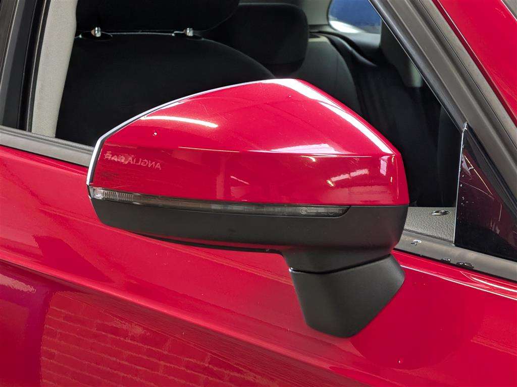 <p>2014 AUDI A3 SE TDI</p>