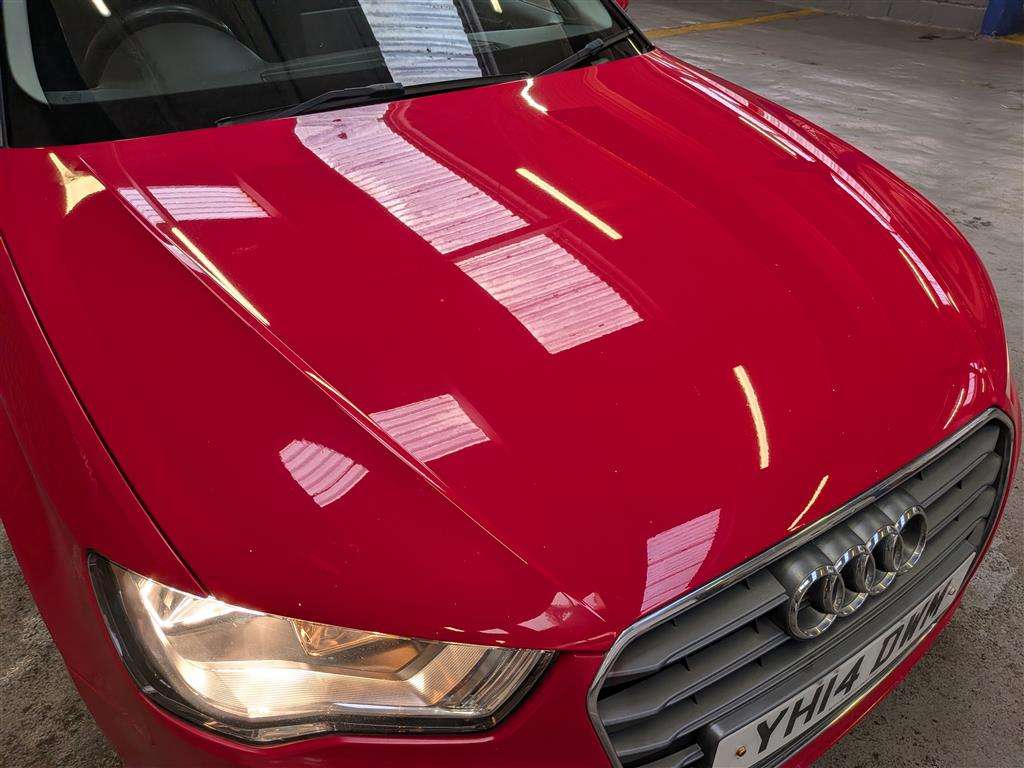 <p>2014 AUDI A3 SE TDI</p>