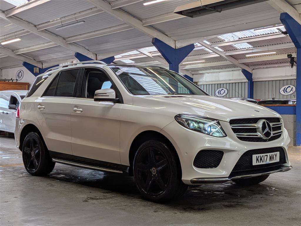 <p>2017 MERCEDES-BENZ GLE 250 D 4M AMG LINE PRE</p>