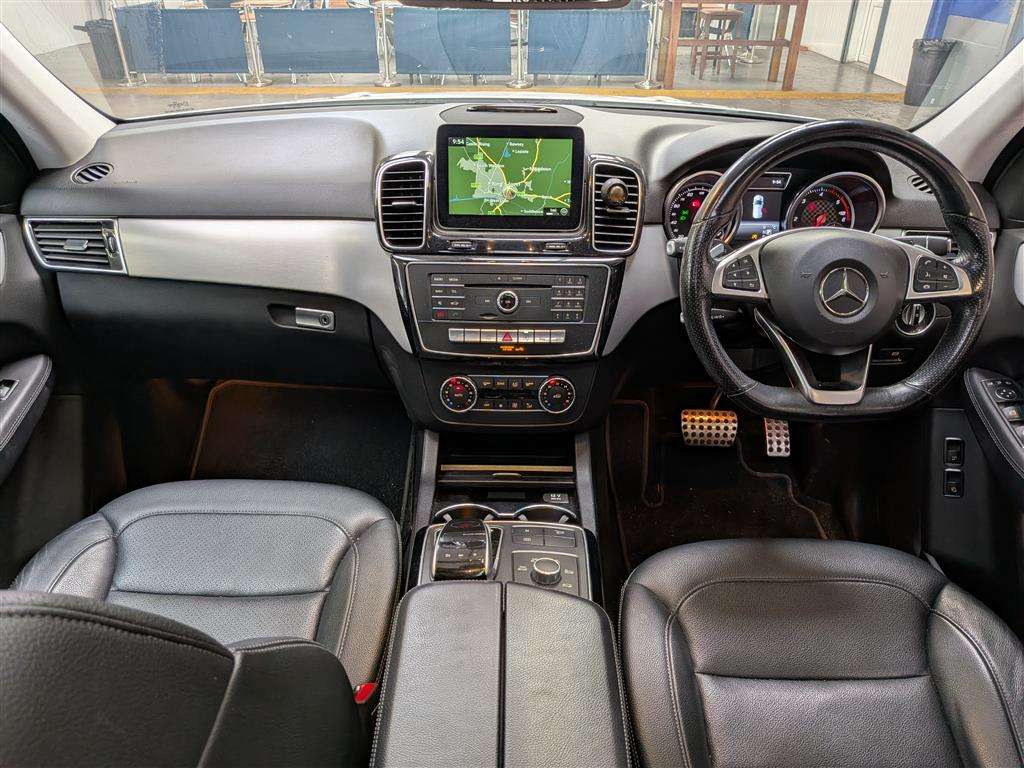 <p>2017 MERCEDES-BENZ GLE 250 D 4M AMG LINE PRE</p>
