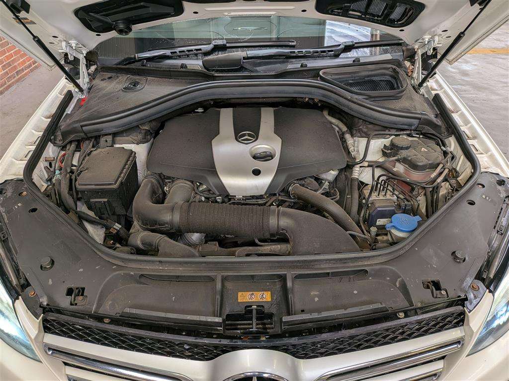 <p>2017 MERCEDES-BENZ GLE 250 D 4M AMG LINE PRE</p>