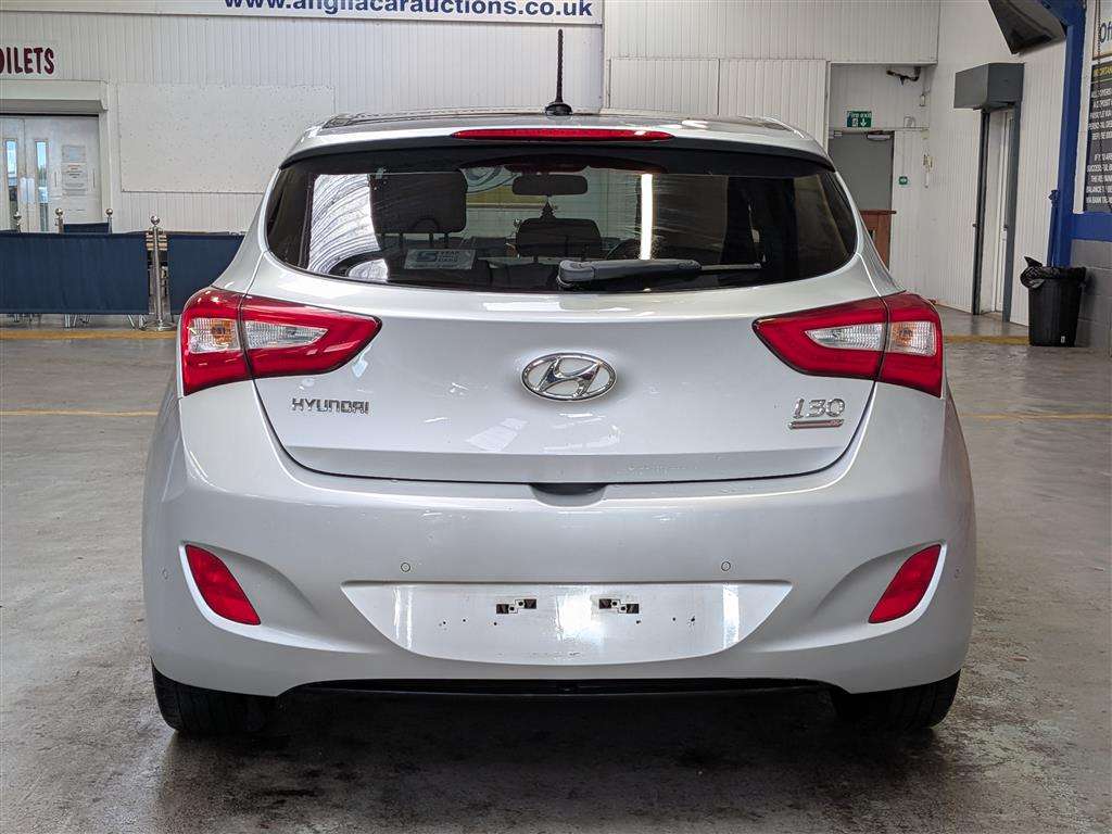 <p>2014 HYUNDAI I30 PANORAMA SE</p>