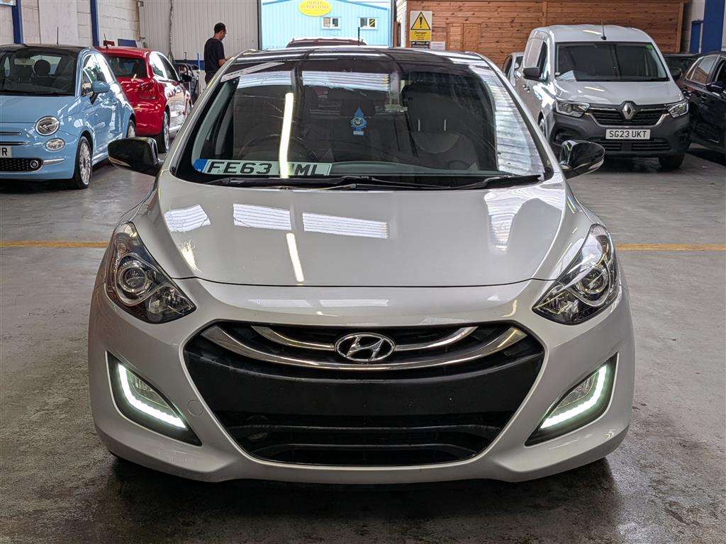 <p>2014 HYUNDAI I30 PANORAMA SE</p>