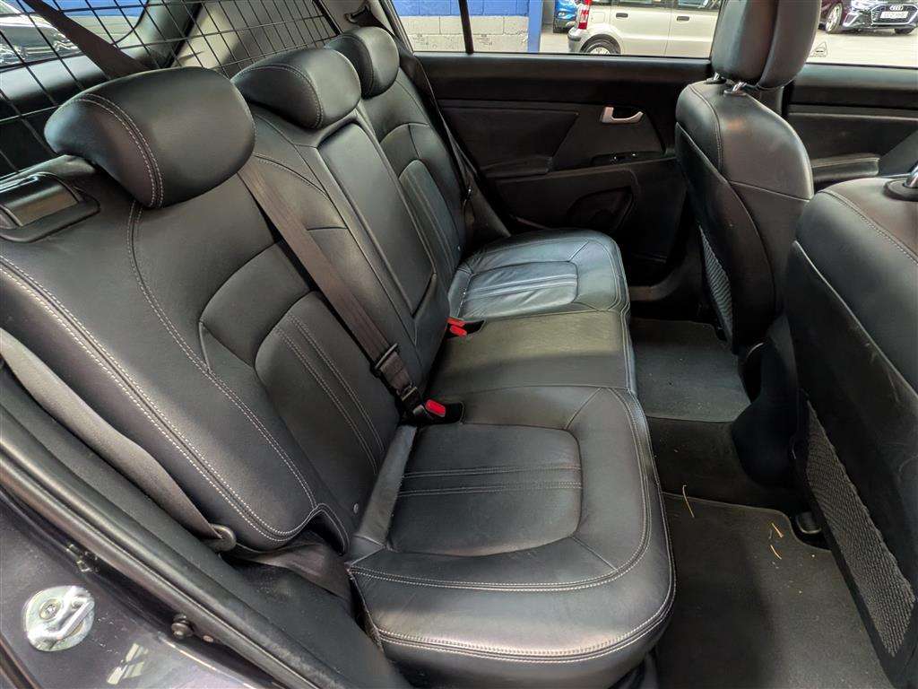 <p>2012 KIA SPORTAGE KX-3 SAT NAV CRD</p>