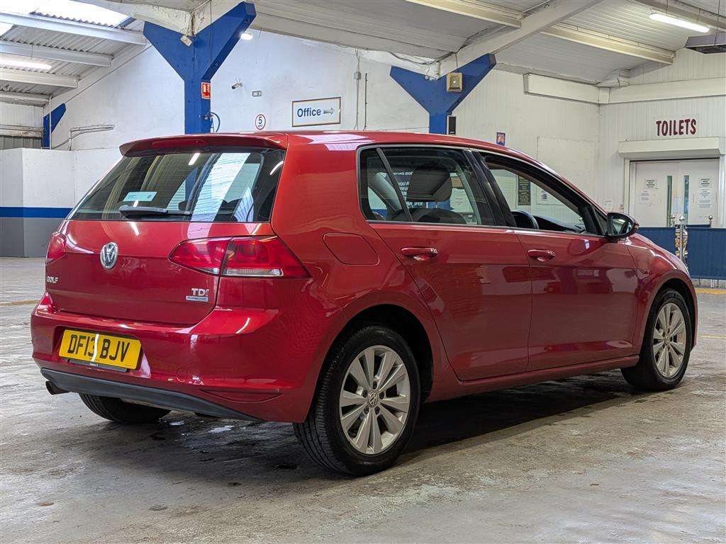 <p>2013 VOLKSWAGEN GOLF SE BLUEMOTION TECH T</p>