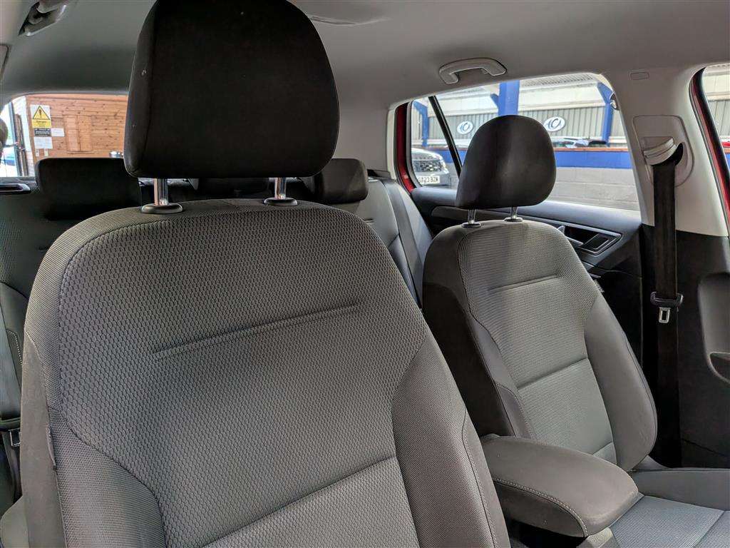 <p>2013 VOLKSWAGEN GOLF SE BLUEMOTION TECH T</p>