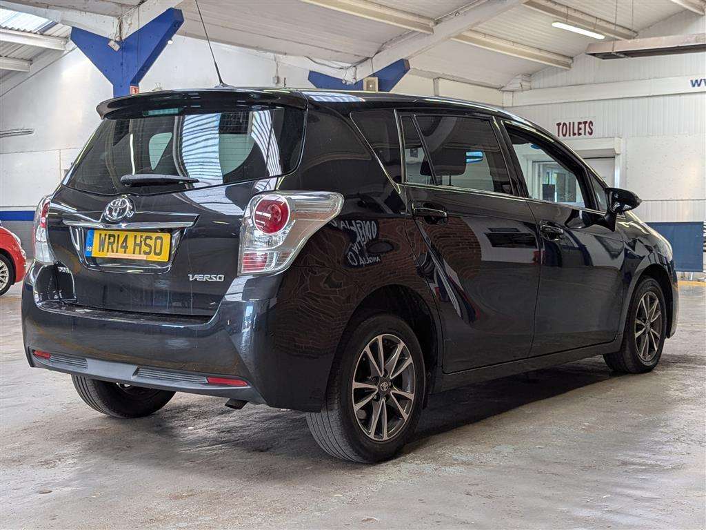 <p>2014 TOYOTA VERSO ICON D-4D</p>