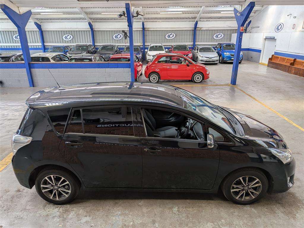 <p>2014 TOYOTA VERSO ICON D-4D</p>
