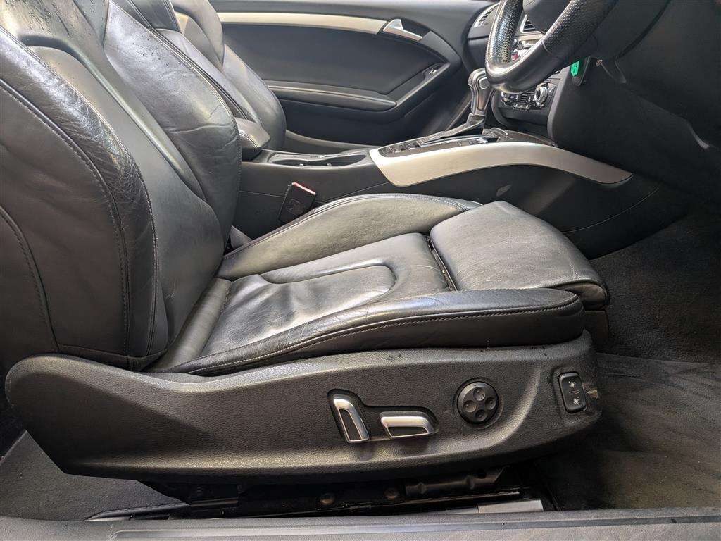 <p>2013 AUDI A5 S LINE SPEC EDN TDI QU</p>