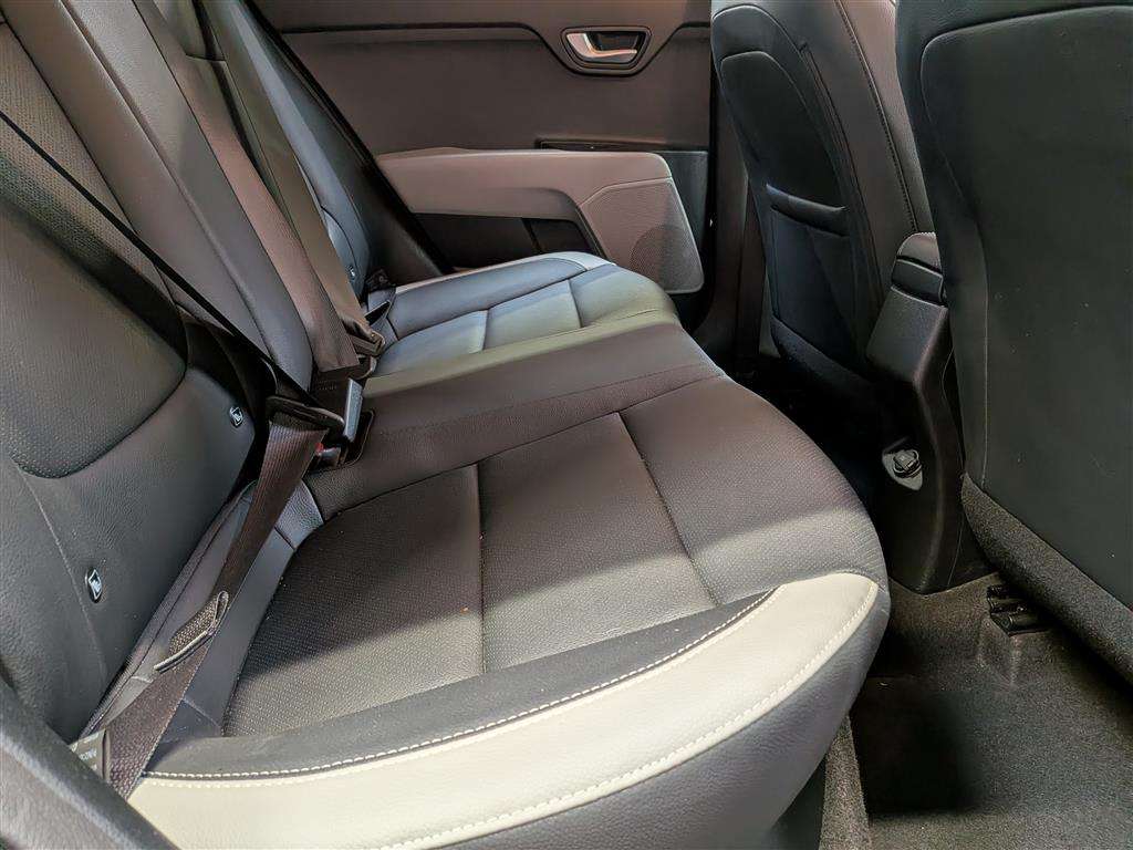 <p>2019 KIA STONIC 4 ISG</p>
